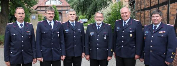 2011-06-19_ffw_hohenhameln_ehrung2a-foto_haupt