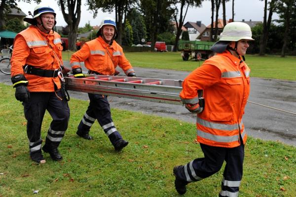 120826_kreisentscheid_feuerwehr-soeh6